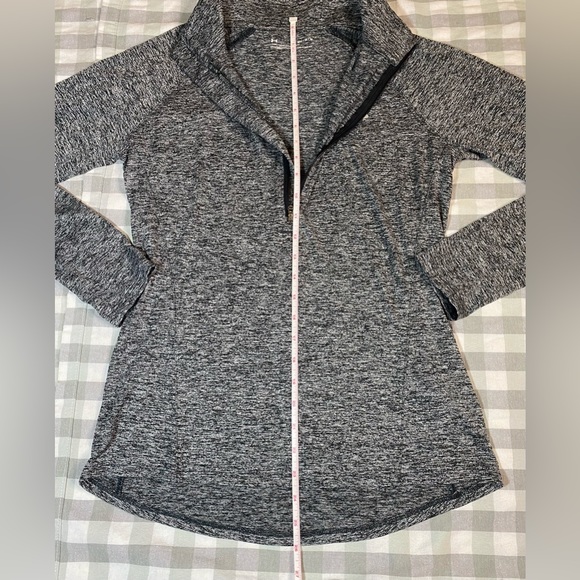 Women's UA Tech™ Twist ½ Zip - Picture 3 of 8